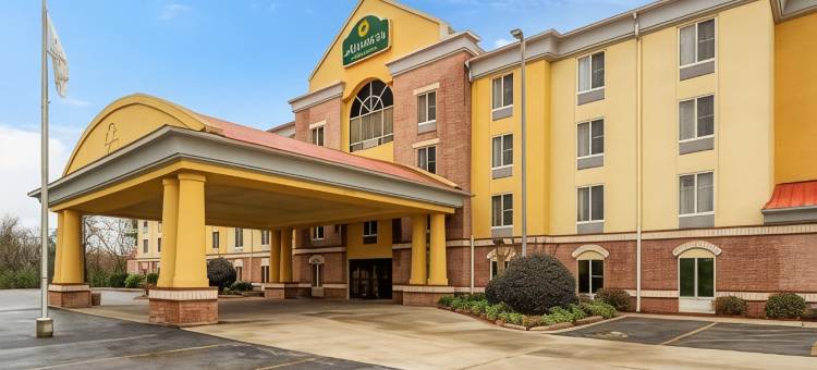 温泉城拉昆塔温德姆套房酒店(La Quinta Inn & Suites by Wyndham Hot Springs)图片