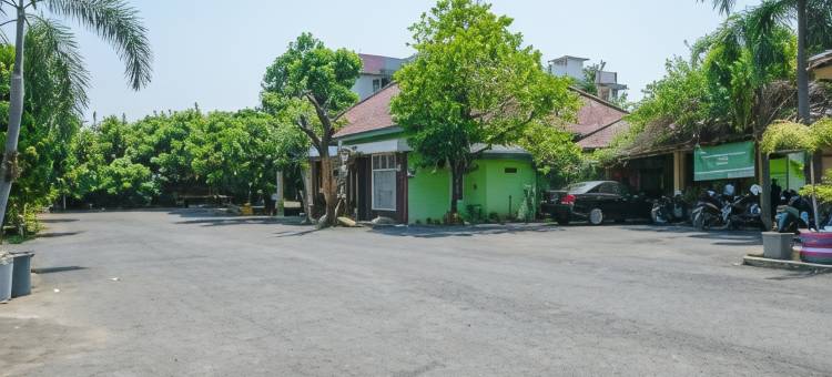 红多兹酒店@林塔斯苏门答腊拉哈特路(RedDoorz @ Jalan Lintas Sumatera Lahat)图片