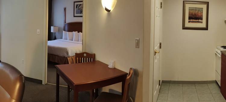 侯斯特全套房酒店(Host Inn an All Suites Hotel)图片