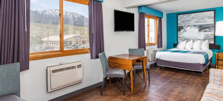 加德纳/黄石公园区速 8 酒店(Super 8 by Wyndham Gardiner/Yellowstone Park Area)图片