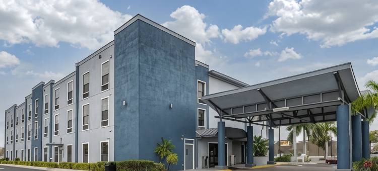 海牛贝斯特韦斯特优质酒店(Best Western Plus Bradenton Gateway Hotel)图片