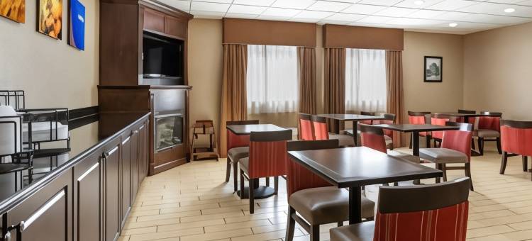 舒适酒店(Comfort Inn Warren)图片
