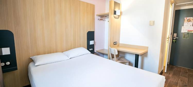 波尔多梅里尼亚克机场民宿酒店(B&B Bordeaux Mérignac Aéroport)图片