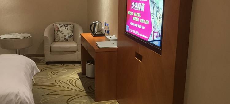 榕江卿卿酒店(村超足球场店)图片