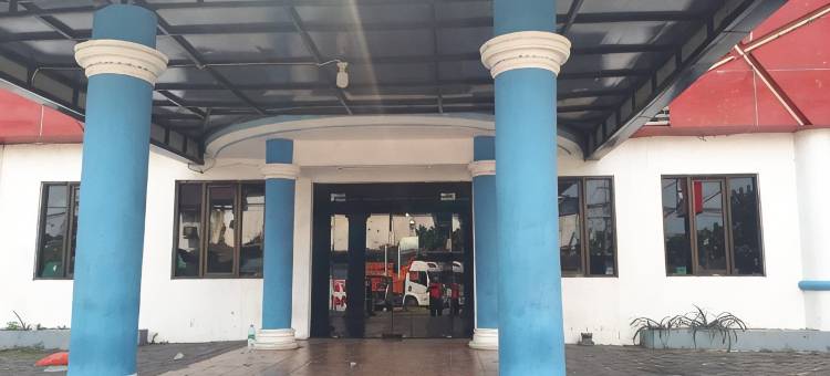 伊斯坦那博尔玛塔迪诺奥酒店(Hotel Istana Permata Dinoyo)图片