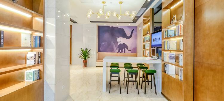精途酒店(河池宜州市政中心广场店)图片