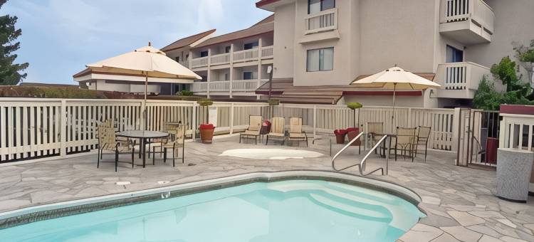 蒙特利贝斯特韦斯特优质酒店(Best Western Plus Monterey Inn)图片