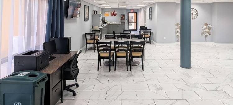 坎贝尔堡凯艺酒店(Quality Inn Oak Grove Fort Campbell)图片