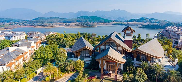 恒大芯湾古龙黄腾漂流度假别墅(宝墩大道1号分店)图片