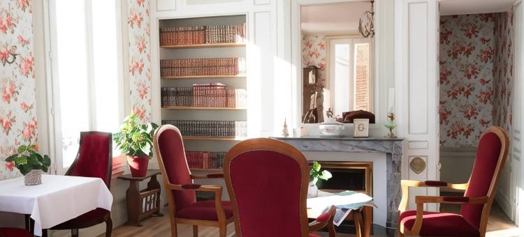 Logis 酒店拉邦纳德雷斯(Hotel de Charme la Bonne Adresse - Logis de France)图片