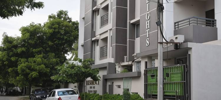 杜鹃花维斯瓦公寓(Viswa Residency by Azalea)图片