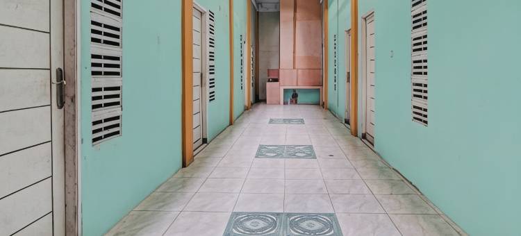 Hotel O 彭吉纳潘沙菲拉酒店，靠近穆斯塔明多柏迈1号住宅区(Hotel O Penginapan Syafira Near Perumahan Mustamindo Permai 1)图片