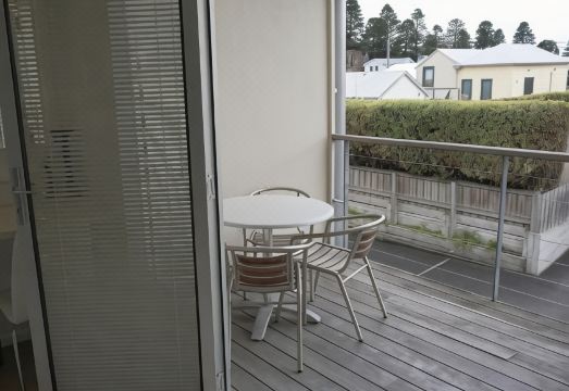 Ashmont Motor Inn & ApartmentsHotel Overview