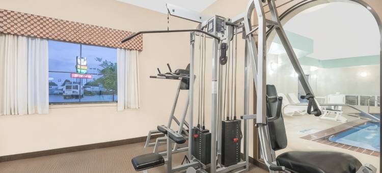 斯奈德呗盟套房酒店(Baymont by Wyndham Snyder)图片