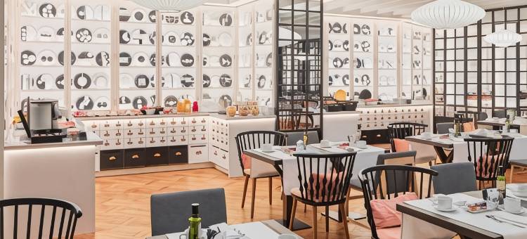 巴塞罗那H10优尼沃斯酒店(H10 Universitat Hotel Barcelona)图片