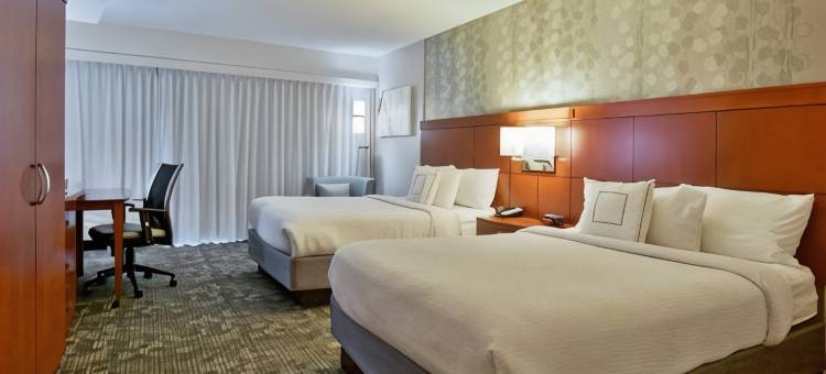 克拉克斯维尔万怡酒店(Courtyard Clarksville)图片