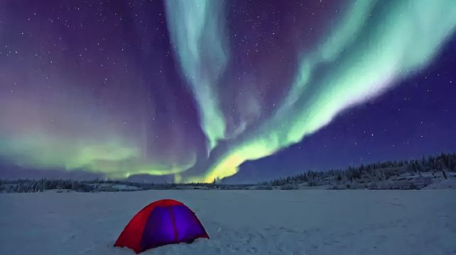 <4天>【攝影旅拍｜3晚帳篷營地或追獵極光】·黃刀鎮市區遊+可選狗拉雪橇、冰釣體驗+領取極光/北極圈證書(24小時免費接機)