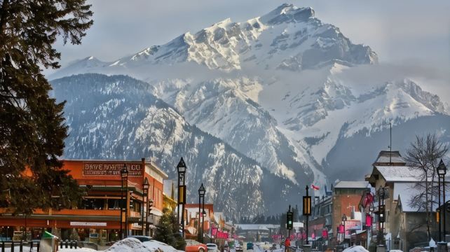 7-Day Canadian Tour from Vancouver with Airport Pickup·Victoria, Yoho National Park, Banff National Park, Johnston Canyon and Okanagan Lake