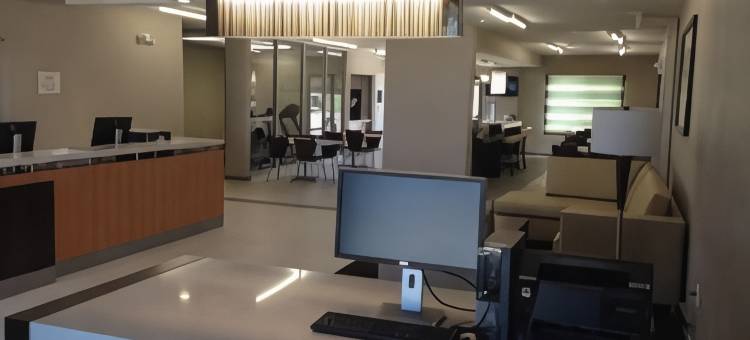 斯坦顿速8酒店(Super 8 by Wyndham Stanton)图片