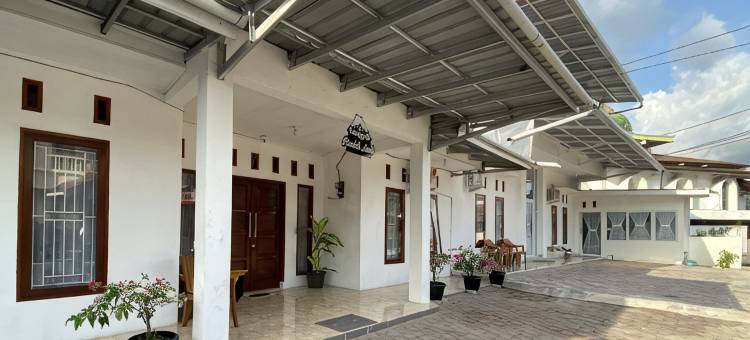 位于巴东西的3卧室公寓-360平方米|带3个独立浴室(Guesthouse Pondok Amak)图片