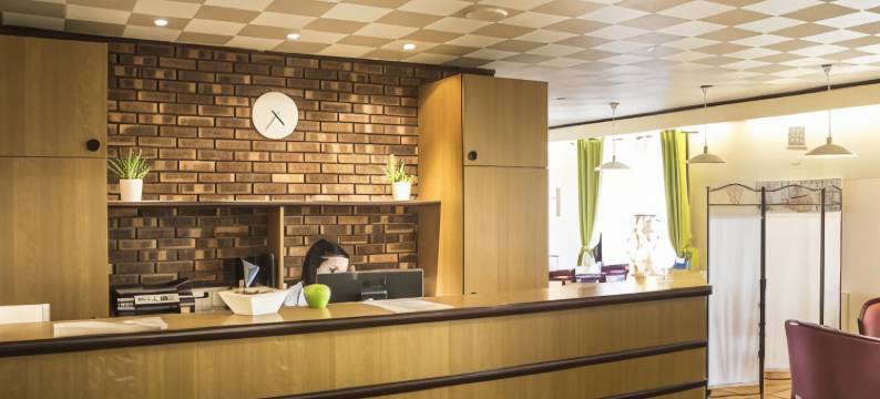 瑞斯托诺沃布尔日设计酒店(Hôtel Inn Design & Restaurant Bourges)图片