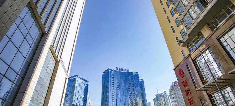 72家房客酒店公寓(沈阳北站银河国际店)图片