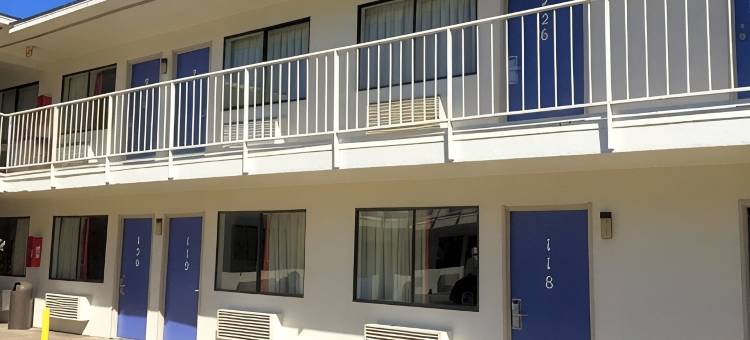Motel 6 彭萨科拉，佛罗里达州 - 机场西(Motel 6 Pensacola, FL - West)图片