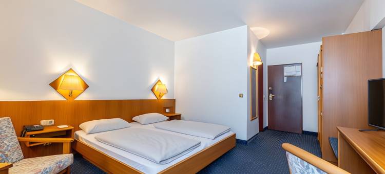 吕塞尔斯海姆机场旅行酒店(原阿罗纳中庭酒店)(Trip Inn Hotel Frankfurt Airport Rüsselsheim)图片