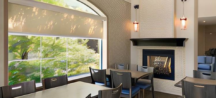 布兰顿温德姆戴斯套房酒店(Days Inn & Suites by Wyndham Brandon)图片