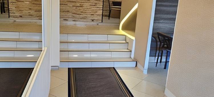 Hotel Ajka Üzletház Panzió Ajka图片