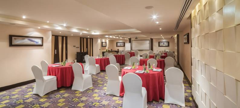 利雅得奥拉亚诺富特全套房酒店(Novotel Suites Riyadh Olaya)图片