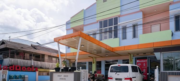 红多兹伊斯兰酒店-近塔曼西林2号(RedDoorz Syariah Near Taman Siring 2)图片