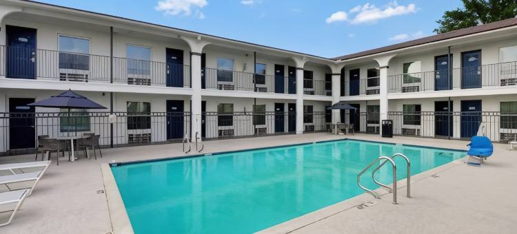 德克萨斯布赖恩 6 号汽车旅馆 - 大学区(Motel 6 Bryan, TX - University Area)图片