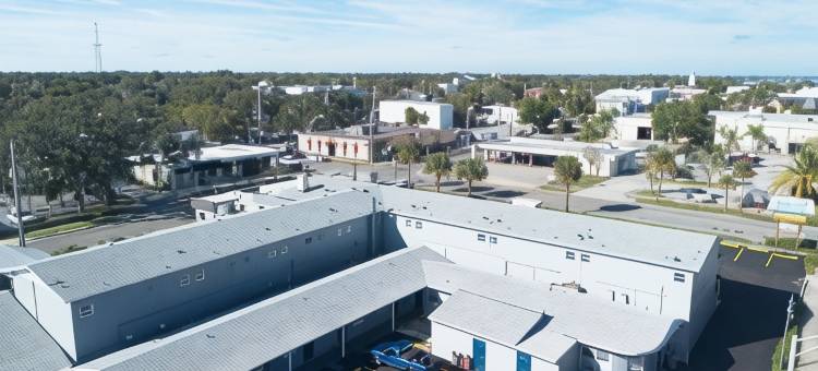 日出酒店 - 由OYO管理泰特斯维尔FL(Sunrise Inn by OYO Titusville FL)图片