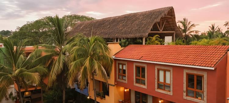 Casa Lotería -Pueblito Sayulita- Colorful, Family and Relax Experience with Private Parking and Pool图片