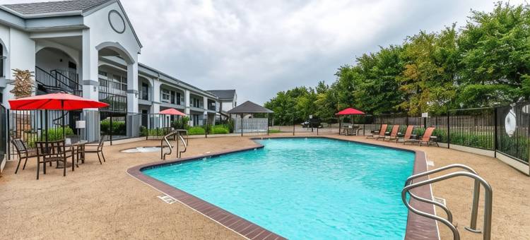 坎顿品质套房酒店(Quality Inn & Suites Canton)图片