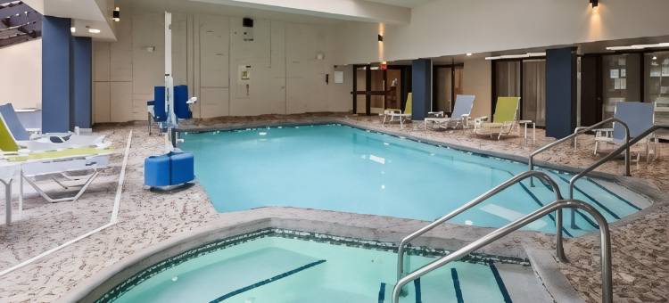 因塔内与高地俱乐部贝斯特韦斯特优质酒店(Best Western Plus InnTowner Madison)图片