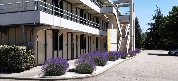 罗纳维埃纳普瑞米尔经典酒店(Premiere Classe Lyon Sud - Chasse Sur RHÔNE)图片