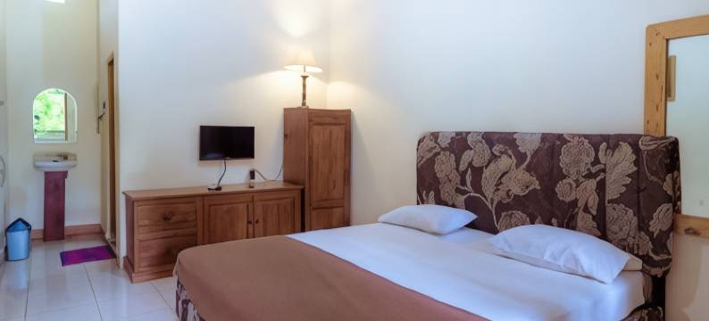 玛科塔普棱空酒店(Mahkota Plengkung Hotel by ecommerceloka)图片