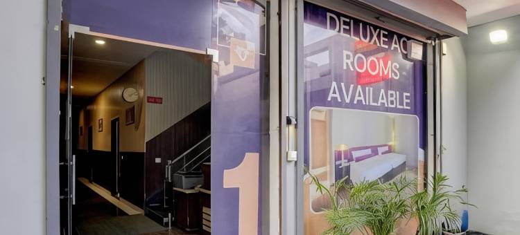 The White Solitaire图片