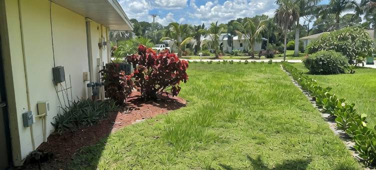 湖畔宽敞四卧室度假屋-恒温泳池、热水浴缸，近一切！(Spacious 4Br Lakefront Getaway – Heated Pool, Hot Tub  Near Everything!)图片
