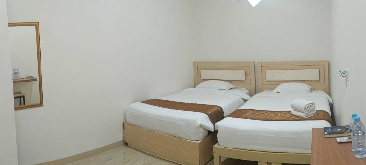 比纳穆伊斯兰杰内蓬托酒店(Hotel Binamu Syariah Jeneponto)图片