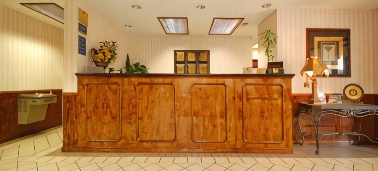 林代尔贝斯特韦斯特酒店(Best Western Lindale Inn)图片