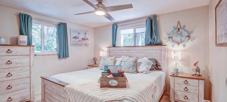 Beautiful House 🏖️ Newly Renovated Jan 2025😀Kayaks, Bikes,Beach Chairs,Fire Pit图片
