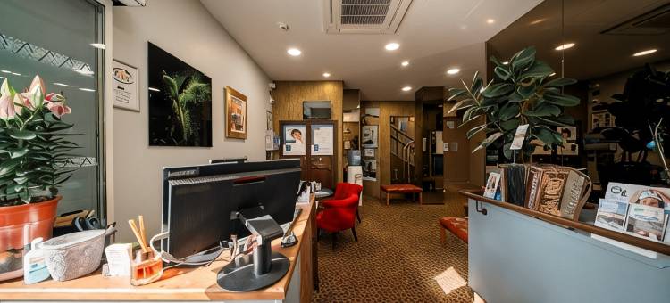 BRIT HOTEL PRIVILEGE 里齐约– 艺术别墅(Brit Hotel Privilege Lisieux - la Villa des Arts)图片