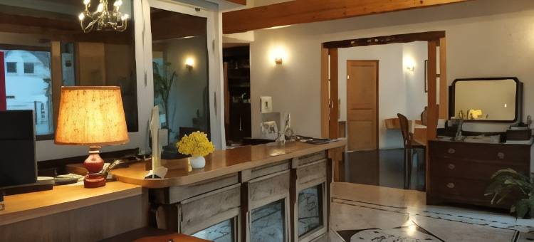 卡利苏拉酒店(Logis Hotel Calisola Besançon - Soirée Etape - EuroVelo 6)图片