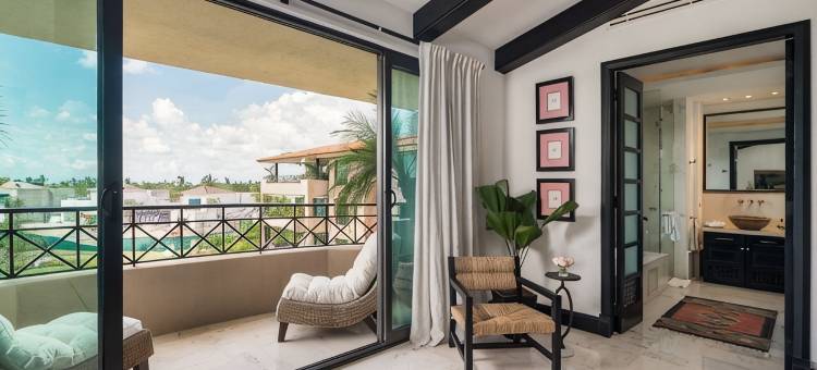 Penthouse Retreat with Breathtaking Ocean Views图片