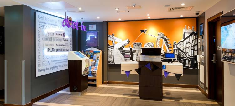韦德布里奇普瑞米尔酒店(Premier Inn Wadebridge)图片