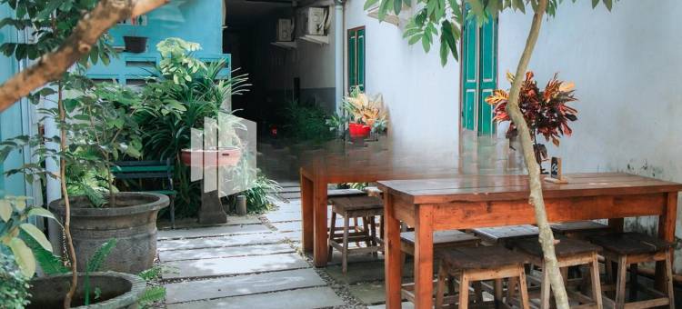 Flamboyan Asri Syariah Mitra RedDoorz Near Kampung Inggris Pare图片