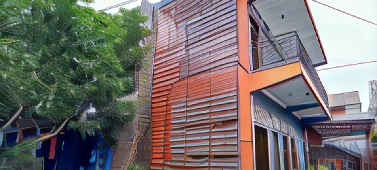 卡尔蒂尼旅馆-近阿伦阿伦普罗博林戈(Kartini Guest House Near Alun Alun Probolinggo)图片